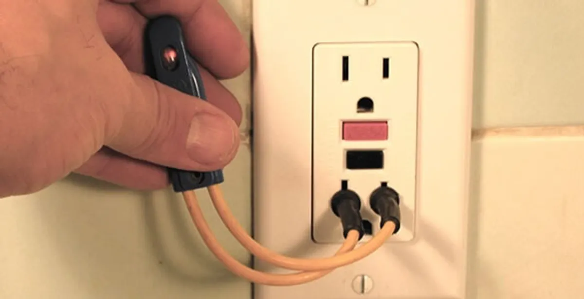 gfci circuits service testing ground fault circuit interrupter outlet to ensure electrical protection in Myrtle Beach, SC